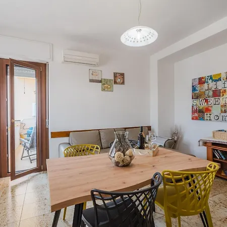 Bright House Apartamento