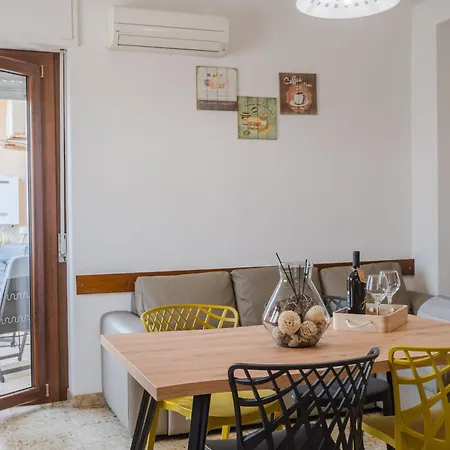 Bright House Apartamento Alghero